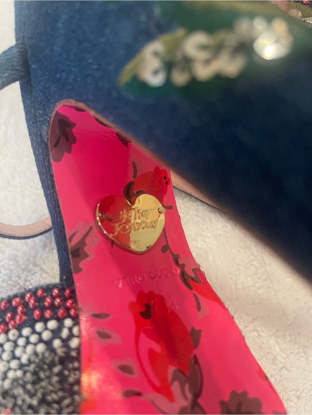 Vintage Betsey Johnson. Denim and beaded peep-toe platform. - Picture 8 of 9